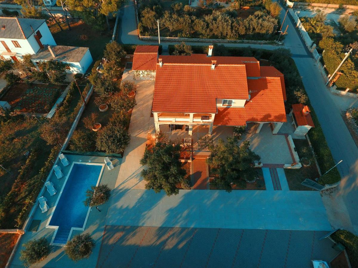 Apartments Nikaia Вир Экстерьер фото